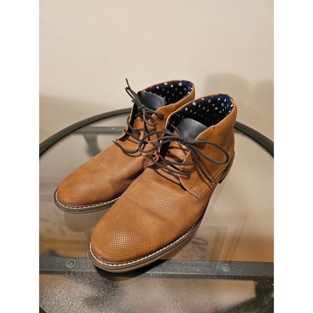 Men's Tan Perforated Chukka Boots